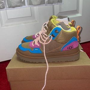 UGG W Highland Hi Heritage boots “Weekend Fun” size 7